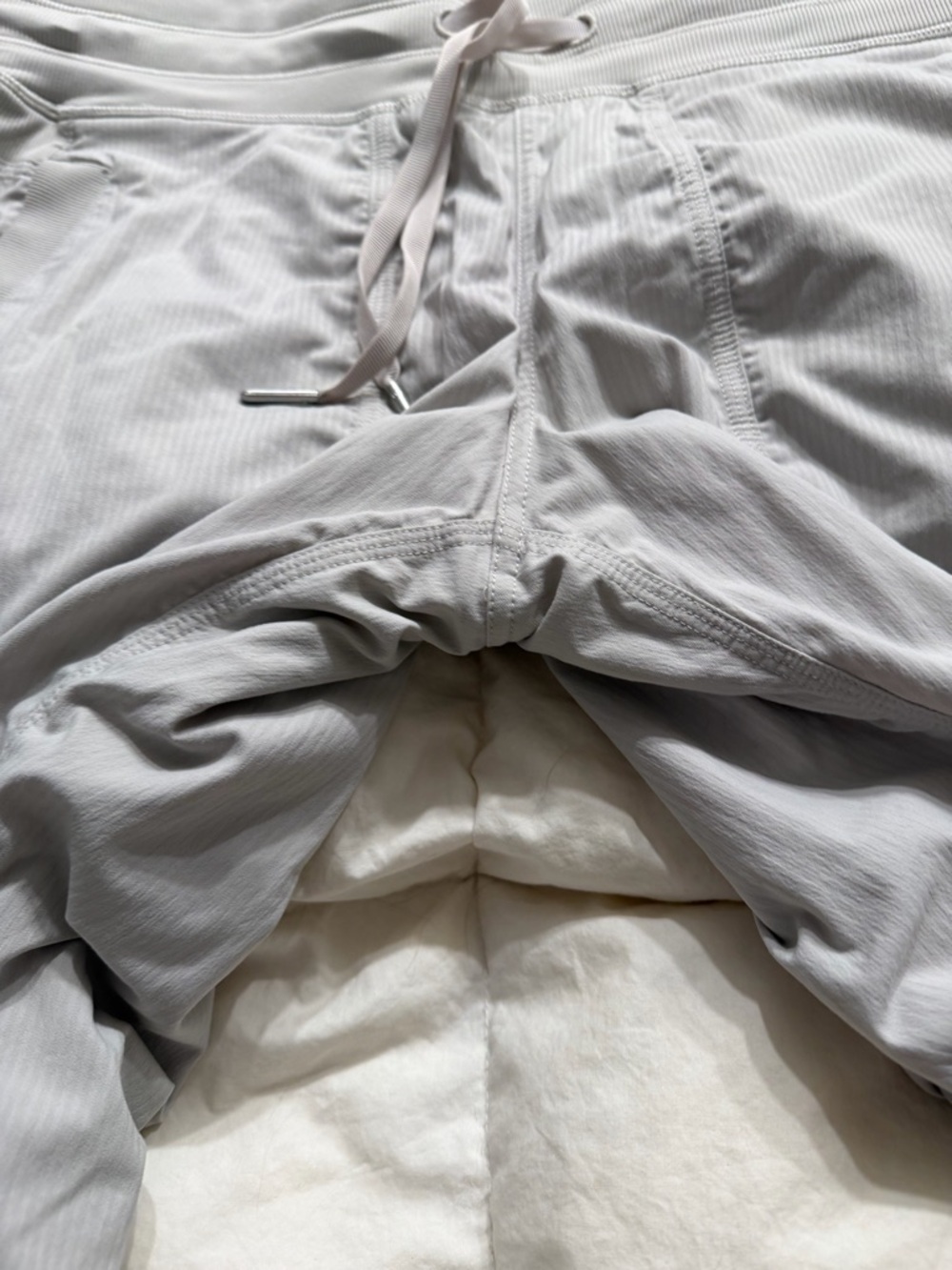 Lululemon Dove Gray Dance Studio jogger pants size 10 - Picture 5 of 7